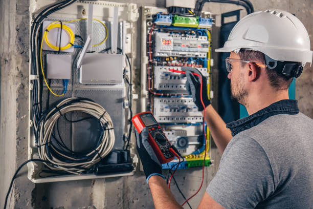 Best Circuit Breaker Repair  in Slinger, WI